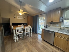 5879 S Oak St in Littleton, CO - Building Photo - Building Photo