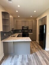 8536 Kickapoo St in De Soto, KS - Building Photo - Building Photo