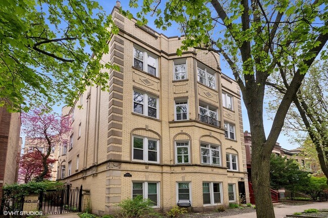 1421 W Thome Ave in Chicago, IL - Building Photo - Building Photo