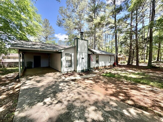127 Cedar Creek Cir in Central, SC - Building Photo - Building Photo