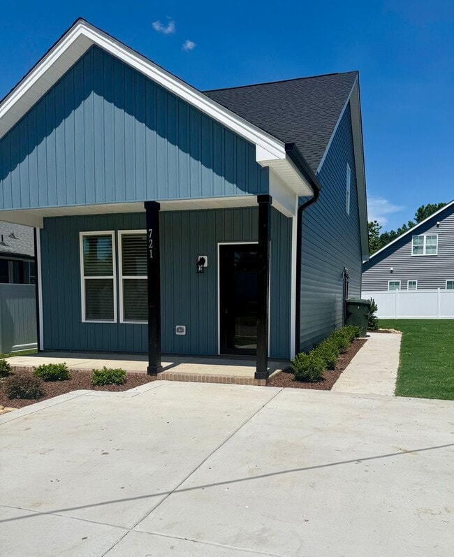 property at 721 Black Creek Rd S