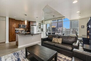 1500 Champa St in Denver, CO - Building Photo