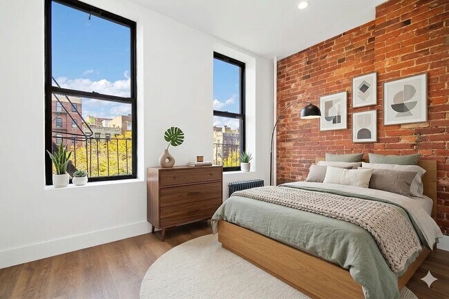 130 Allen St, Unit 10 in New York, NY - Foto de edificio - Building Photo