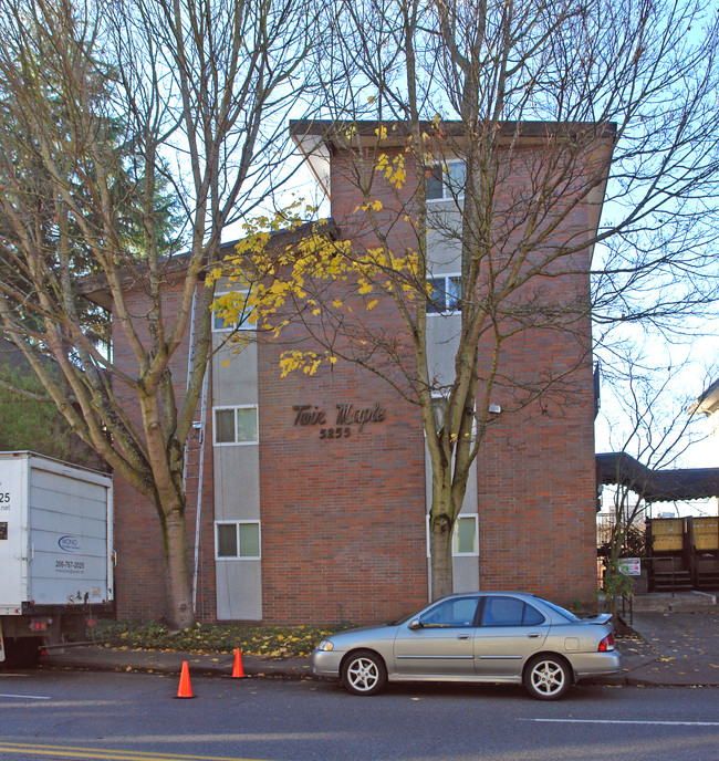 Twin Oak Apartments in Seattle, WA - Building Photo - Building Photo