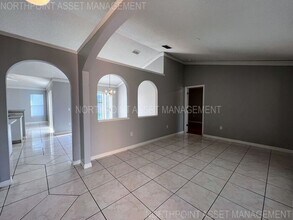 220 Canterbury Ct in Kissimmee, FL - Building Photo - Building Photo