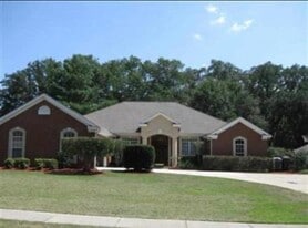 7771 Cricklewood Dr in Tallahassee, FL - Building Photo