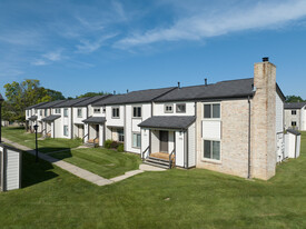 Chimneys of Oak Creek Apartments