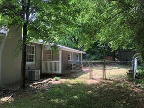 190 Grove St in Athens, GA - Building Photo - Building Photo