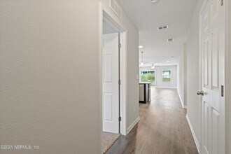 8141 Free Ave in Jacksonville, FL - Building Photo - Building Photo