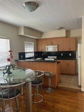 1241 13th St-Unit -3 in Miami Beach, FL - Building Photo - Building Photo