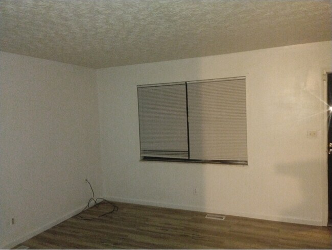 4864 Woodthrush Way in Columbus, OH - Building Photo - Building Photo