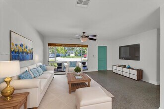 2249 SW 34th Terrace in Fort Lauderdale, FL - Building Photo - Building Photo