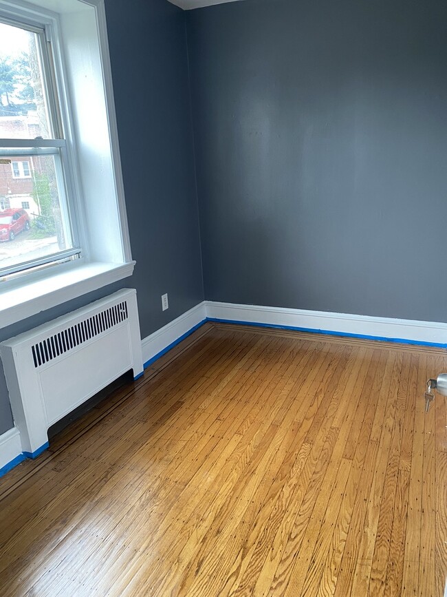 1921 W Chew St, Unit 3 basement unit