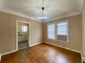 409 Club Dr in San Antonio, TX - Building Photo - Building Photo