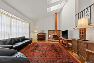 18 Harvard Ln in Hastings On Hudson, NY - Building Photo - Building Photo