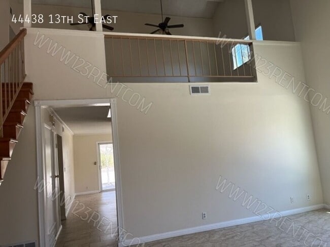 44438 13th St E in Lancaster, CA - Building Photo - Building Photo