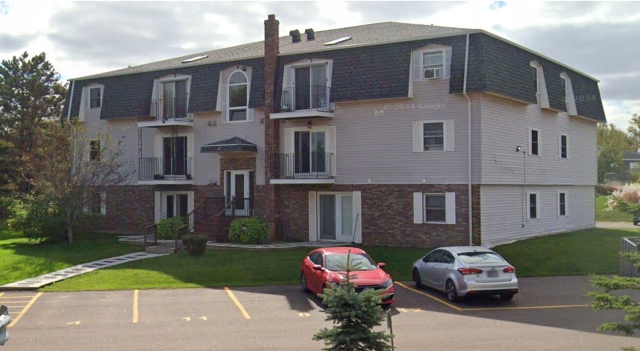 152 Maypoint Rd in Charlottetown, PE - Building Photo