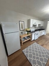 33 Rockland St in Canton, MA - Building Photo - Building Photo