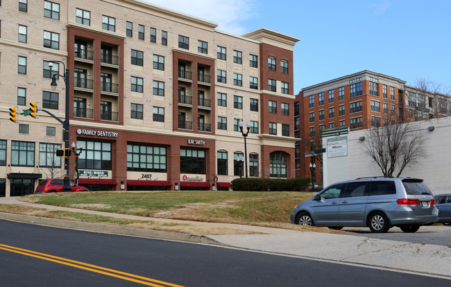 2400 Columbia Pike in Arlington, VA - Building Photo - Building Photo