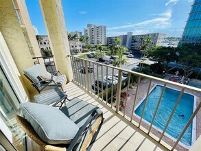 400 N Riverside Dr, Unit 403 in Pompano Beach, FL - Building Photo - Building Photo
