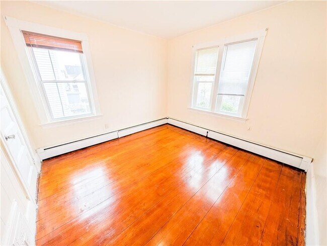 53 Bancroft St in Providence, RI - Building Photo - Building Photo