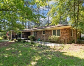 5945 Muscat Rd in Hope Mills, NC - Building Photo - Building Photo