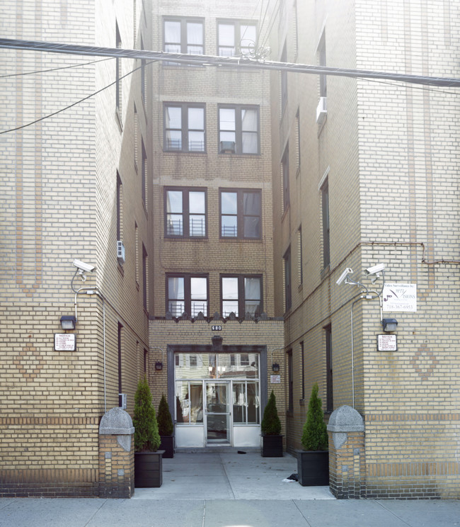 680 E 224th St in Bronx, NY - Building Photo - Building Photo