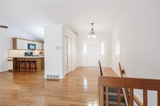 30 Cambridge Ct in Fairport, NY - Building Photo - Building Photo