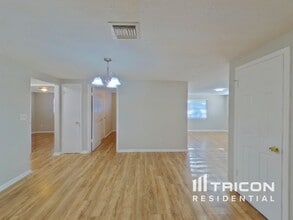 6401 81st Ave in Pinellas Park, FL - Building Photo - Building Photo