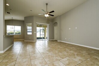 8204 Belle Grove Ct in Riverview, FL - Building Photo - Building Photo