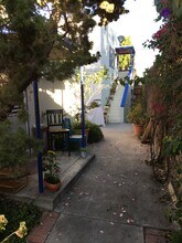 1042 Pearl St in Santa Monica, CA - Building Photo - Building Photo