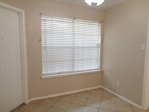 11310 Chelsea Walk Dr in Houston, TX - Building Photo - Building Photo