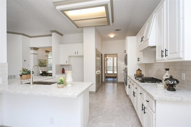 property at 5522 Island Breeze Dr