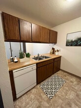Sycamore Apartments in Holt, MI - Building Photo - Building Photo