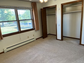 1807 36th St NW in Rochester, MN - Building Photo - Building Photo