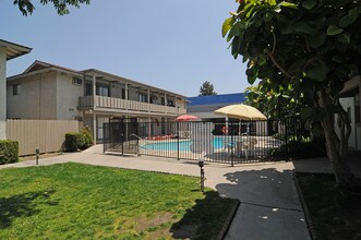 Shelter Cove Apartment in Anaheim, CA - Building Photo - Other