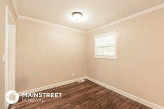 1129 Roebuck Lawn Dr in Birmingham, AL - Building Photo - Building Photo