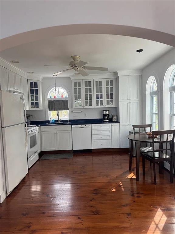 67 Lawrence Ct in Tiverton, RI - Building Photo - Building Photo