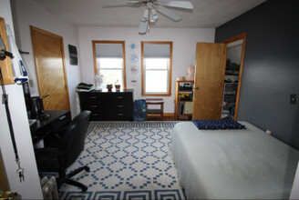 27 Princeton St, Unit 2 in Medford, MA - Building Photo - Building Photo