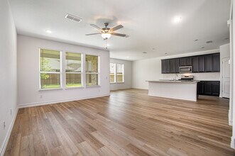 345 Rosemoor Pl in Little Elm, TX - Foto de edificio - Building Photo