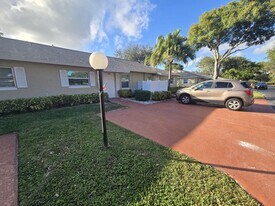 18765 Candlewick Dr in Boca Raton, FL - Building Photo
