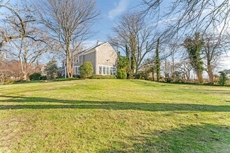 803 Barberry Ln in Woodmere, NY - Building Photo - Building Photo