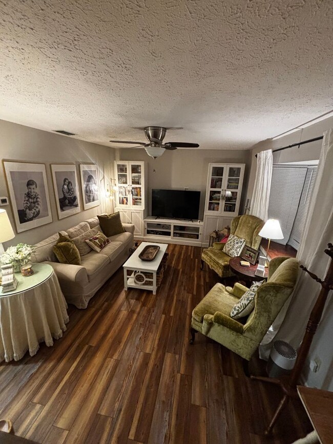 property at 164 Kitty Hawk Square