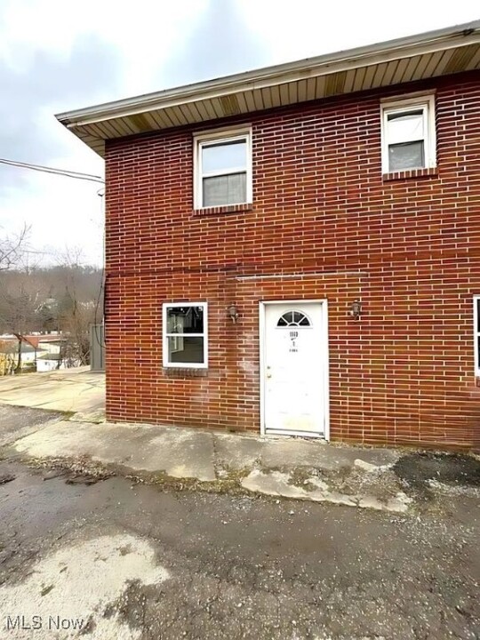 1140 Main St in Follansbee, WV - Building Photo