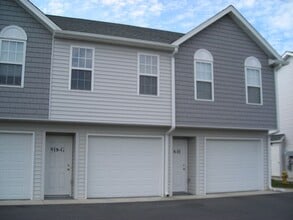 918 Brawley School Rd in Mooresville, NC - Building Photo - Building Photo