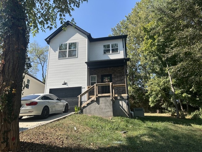 property at 418 Oak St