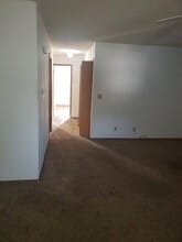 401 N Zachary Dr in Derby, KS - Building Photo - Building Photo