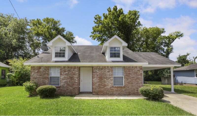 1735 Barrett Ave in Jackson, MS - Building Photo