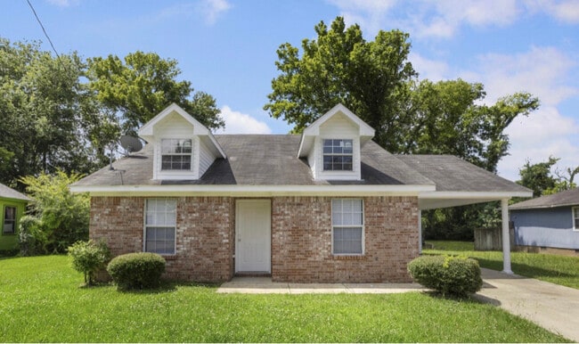 property at 1735 Barrett Ave