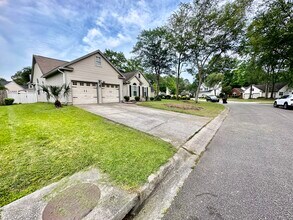 121 Candleberry Cir in Goose Creek, SC - Foto de edificio - Building Photo